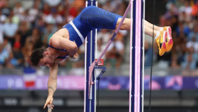 French Pole Vaulter Bulge